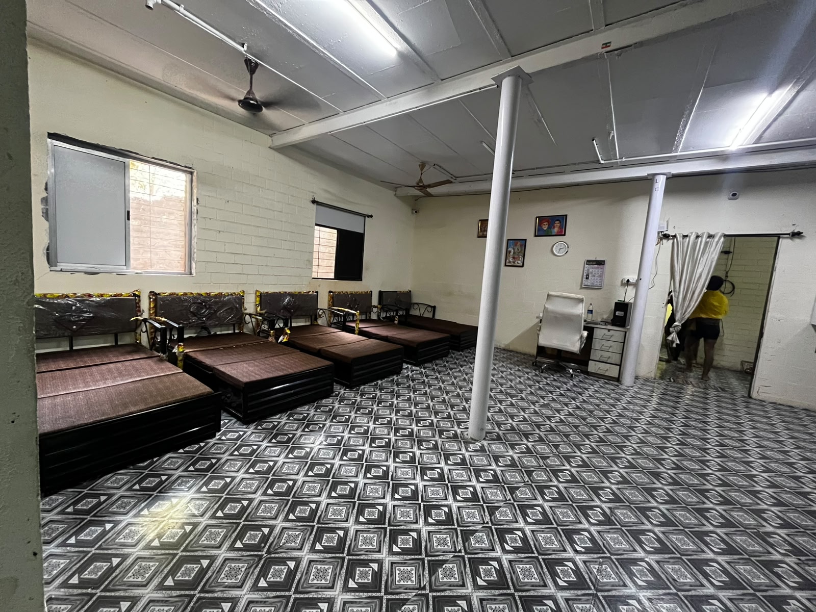 Ashram Gallery 14